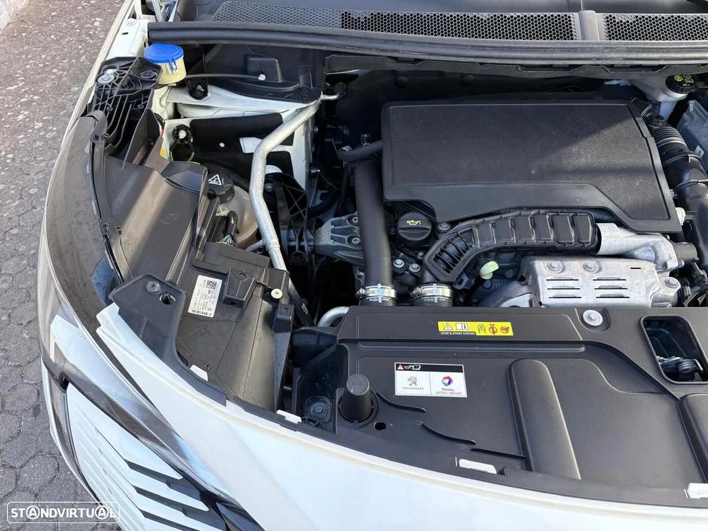 Peugeot 5008 1.2 PureTech Allure EAT8 - 19