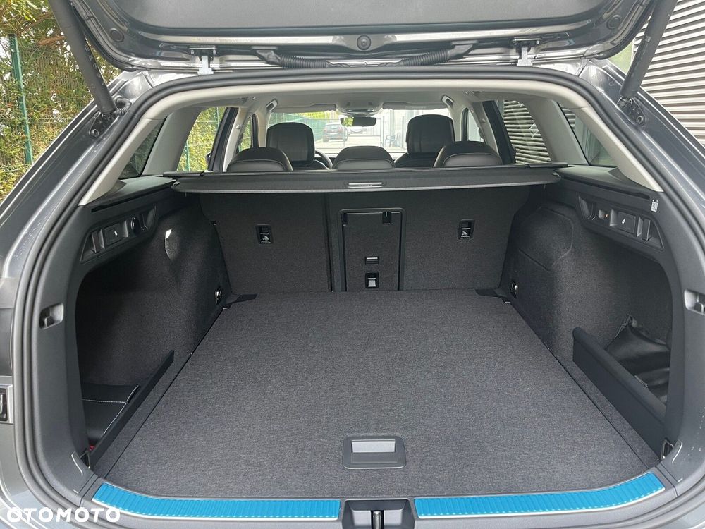 Volkswagen Passat Variant - 8
