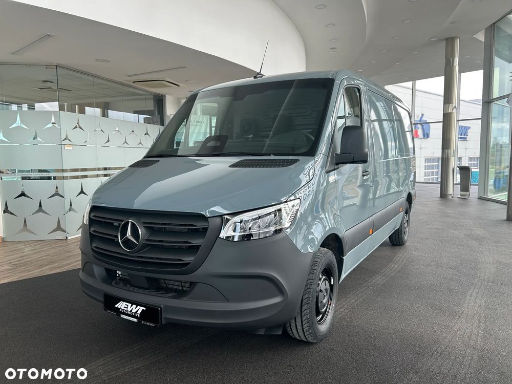 Mercedes-Benz Sprinter - 1