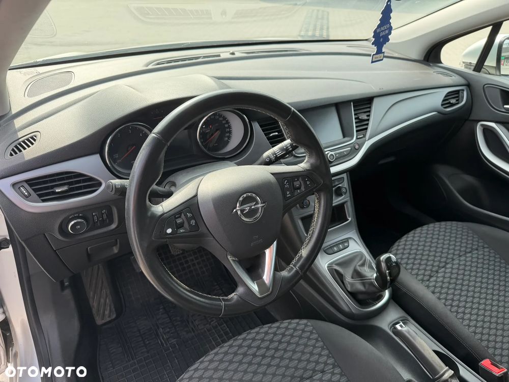 Opel Astra 1.6 CDTI Enjoy S&S - 10