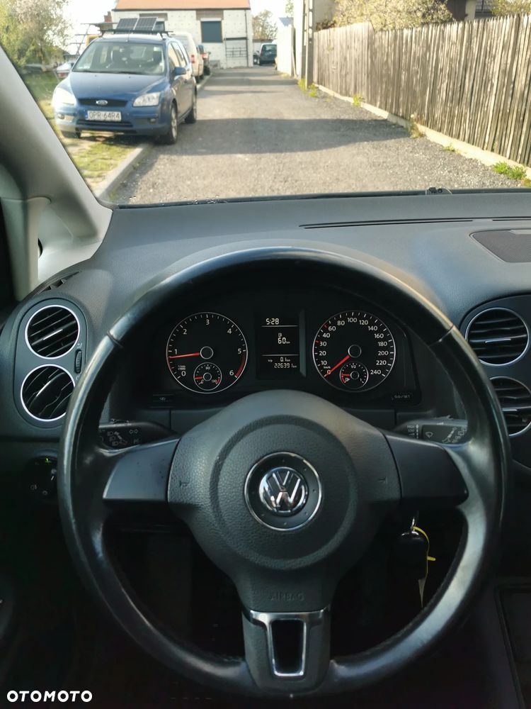 Volkswagen Golf Plus 2.0 TDI DPF Comfortline - 21