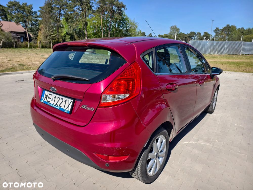Ford Fiesta 1.4 Ghia - 6