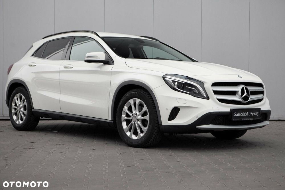 Mercedes-Benz GLA - 5