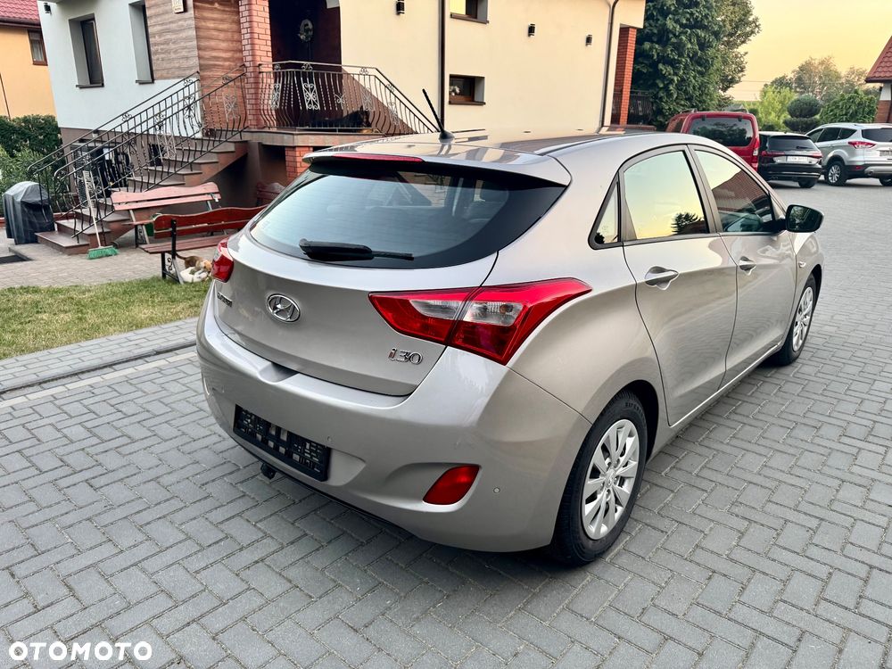 Hyundai i30 1.6 CRDi Comfort - 8
