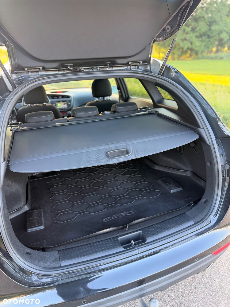 Kia Ceed 1.6 CRDi 136 ISG GT Line - 20