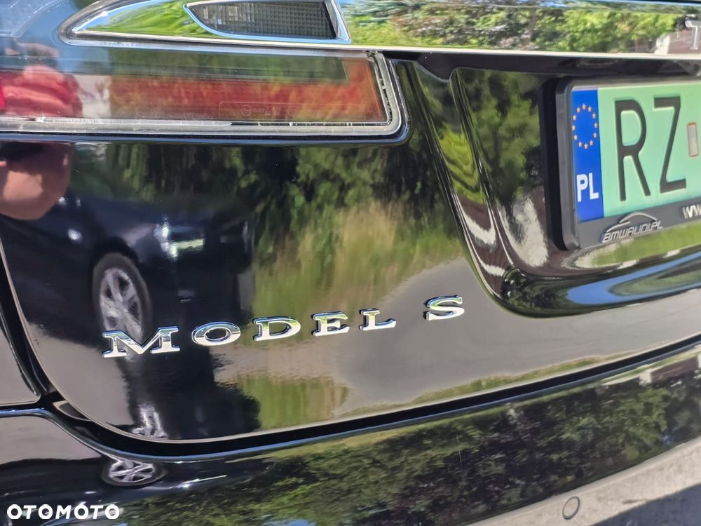 Tesla Model S 85 - 29