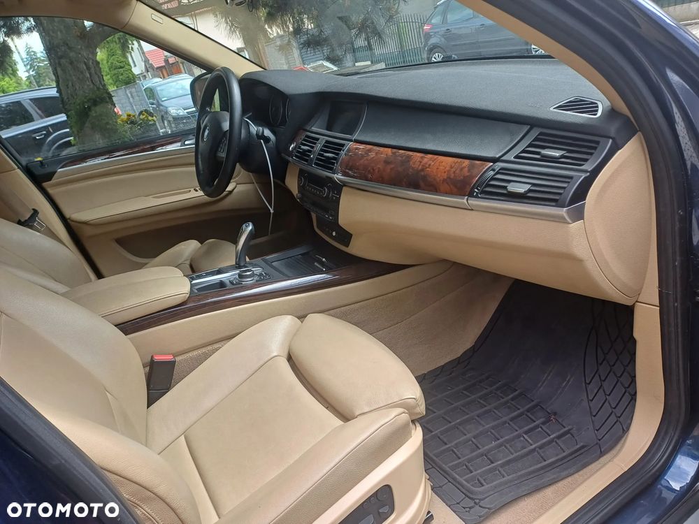 BMW X5 xDrive35i - 26