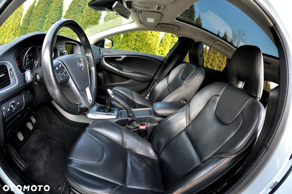 Volvo V40 Cross Country D2 Summum - 8