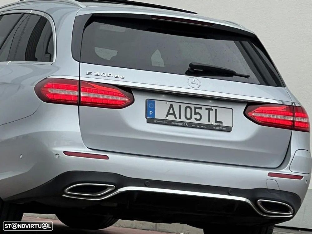 Mercedes-Benz E 300 de AMG Line - 35