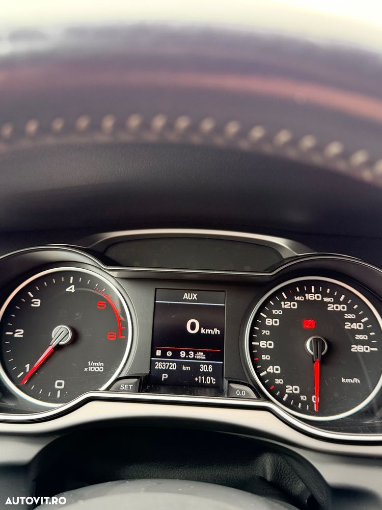 Audi A4 2.0 TDI DPF multitronic S line Sportpaket - 14