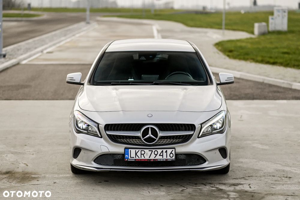 Mercedes-Benz CLA 180 7G-DCT Peak Edition - 6