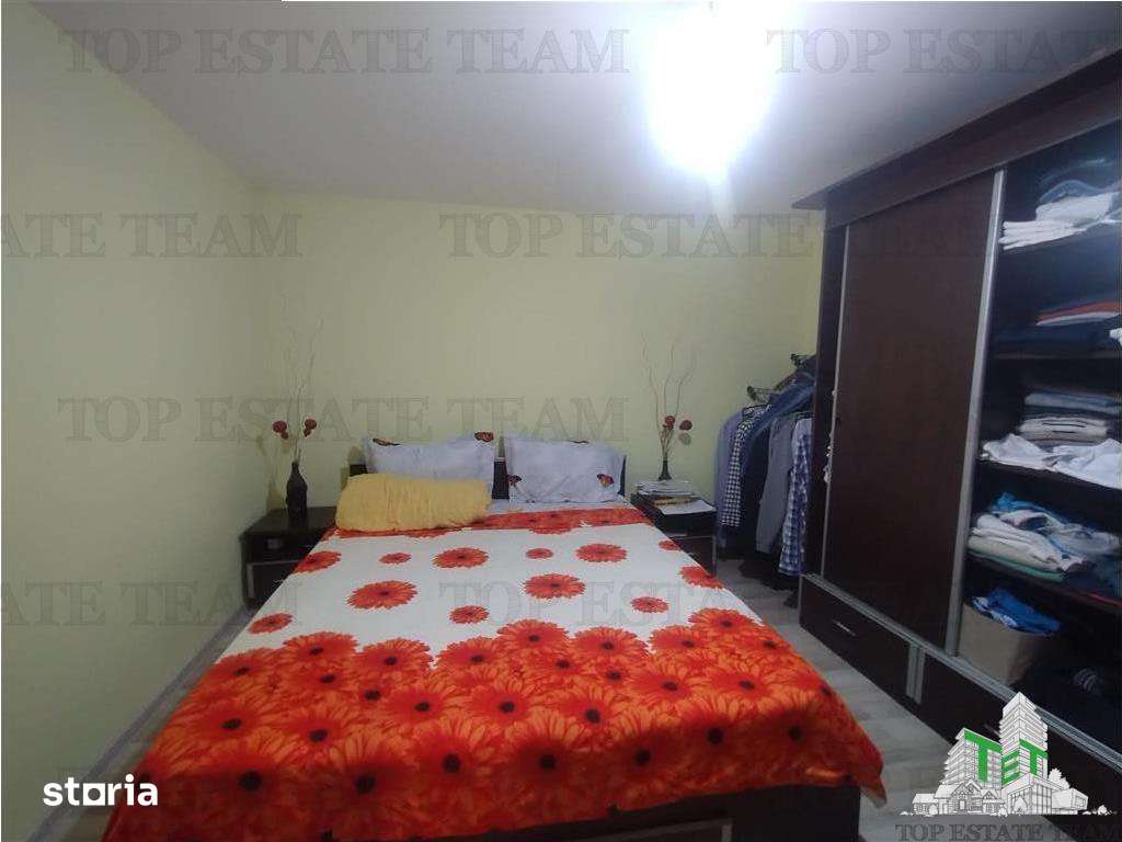 Casa individuala cu teren generos 700 mp, panouri fotovoltaice, langa - Imagine principală: 5/12