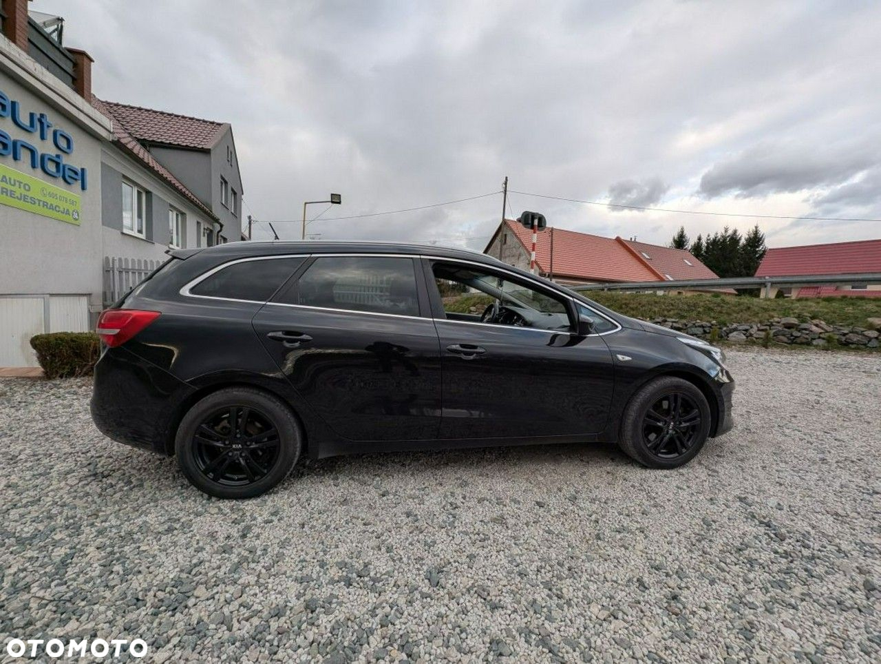 Kia Ceed - 3