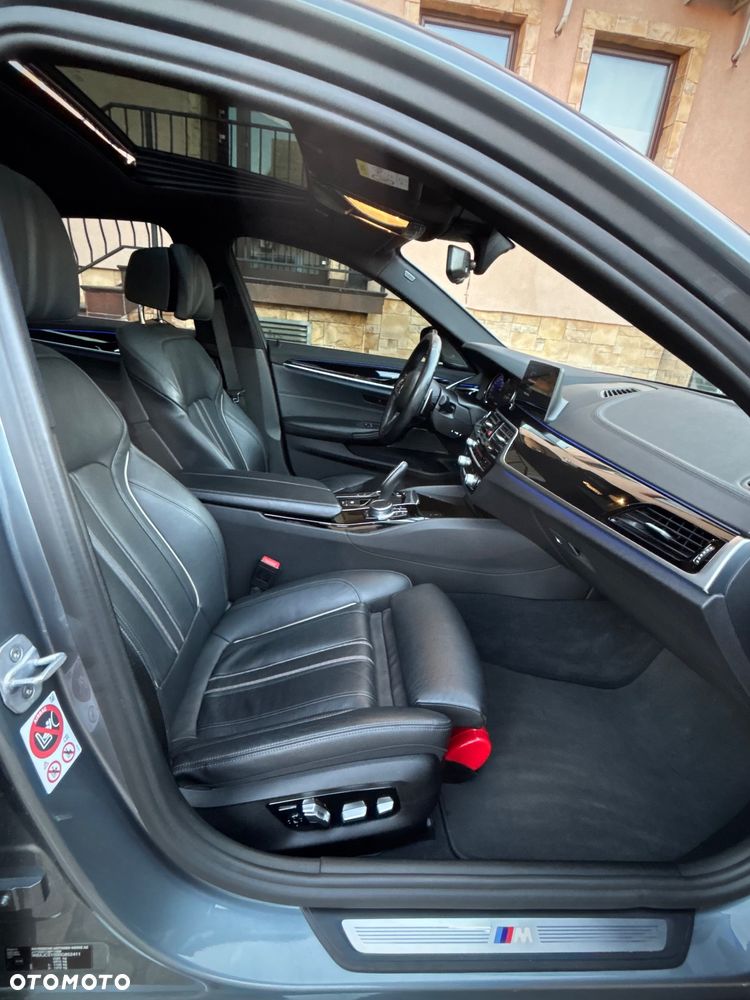 BMW Seria 5 520d xDrive M Sport sport - 28