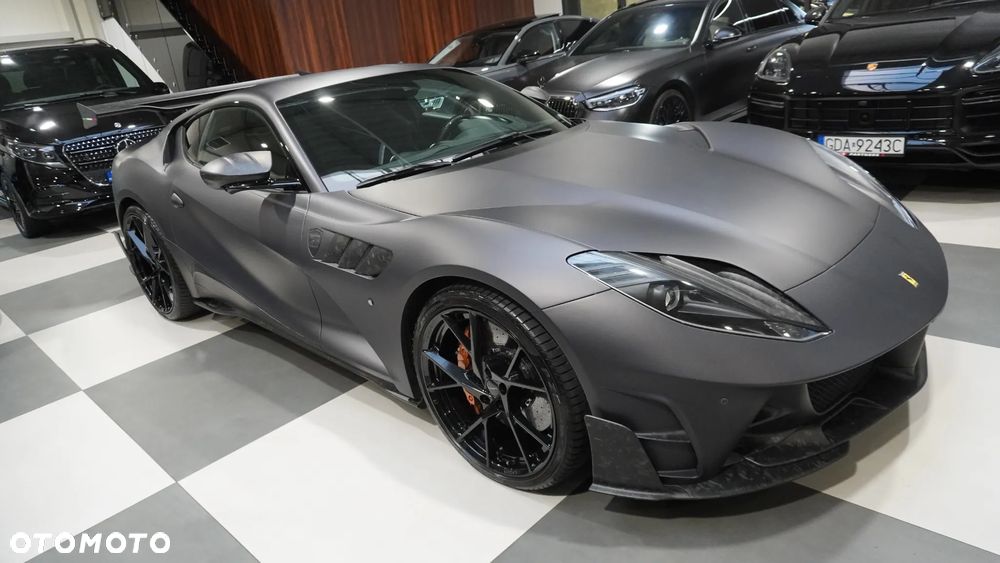 Ferrari 812 Superfast - 2