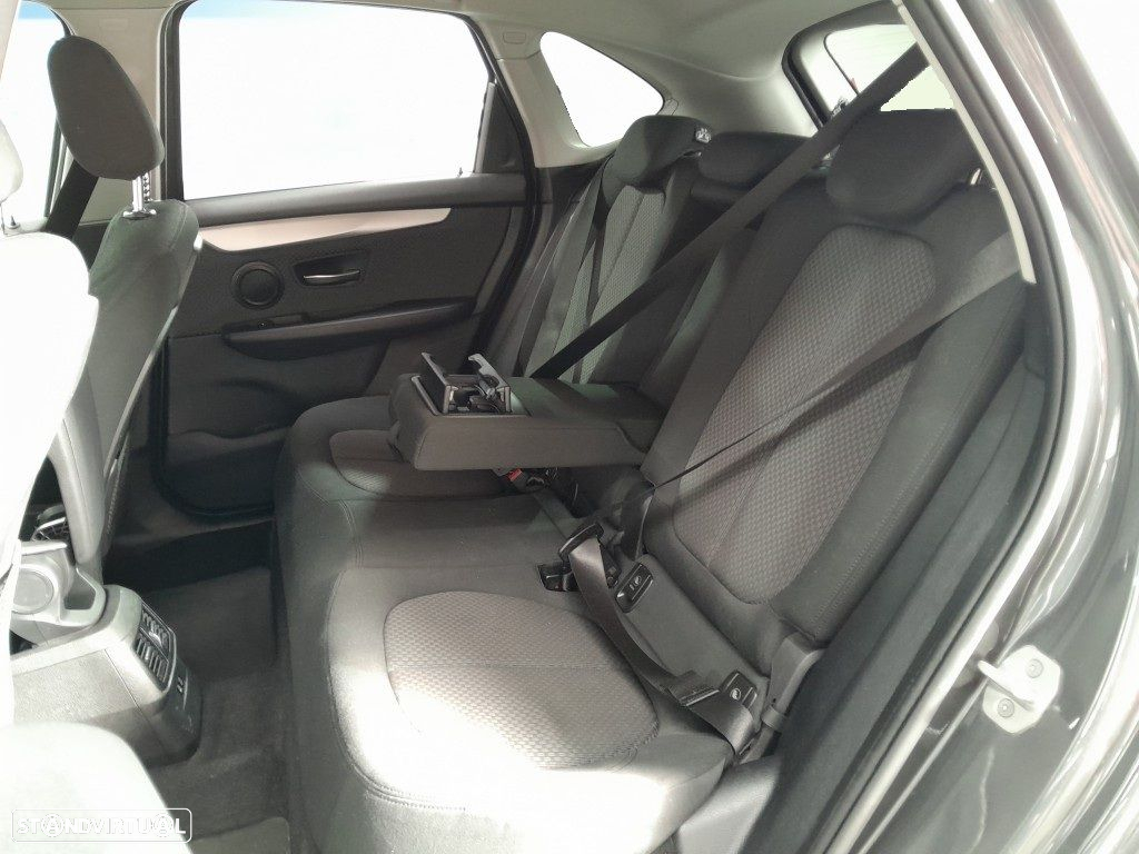 BMW 225xe Active Tourer - 7
