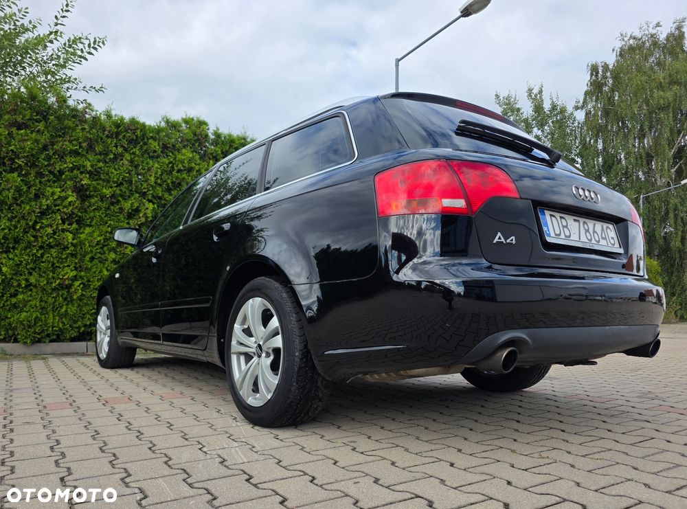 Audi A4 Avant - 10
