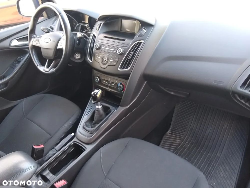 Ford Focus - 19