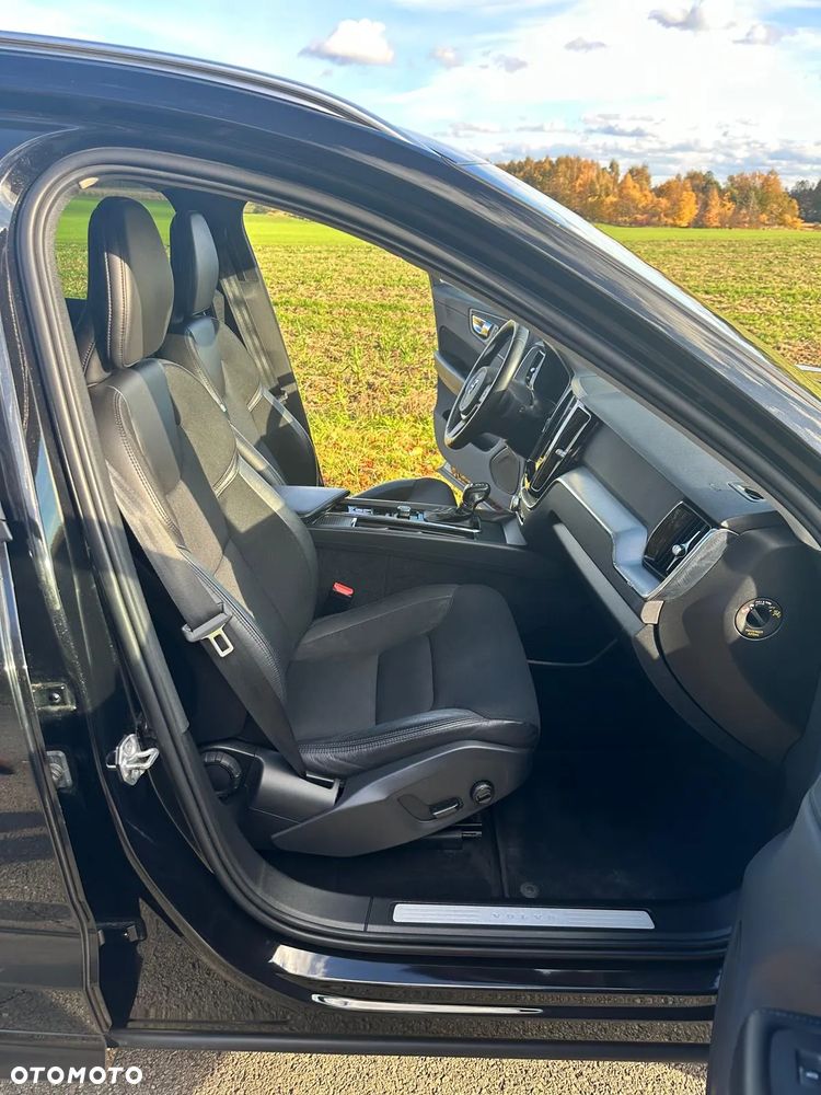 Volvo XC 60 T4 Momentum Pro - 7