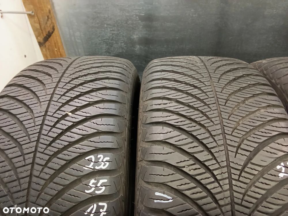 4x Goodyear Vector 4Seasons Gen2 235/55/17 103V nr.1724 - 3