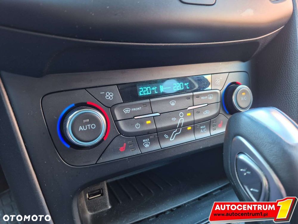 Ford Focus - 25