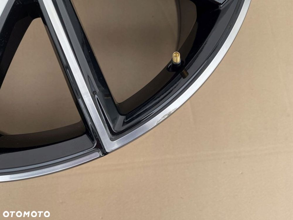 FELGA VOLVO POLESTAR I 10J 21 ET30 31660950 - 2