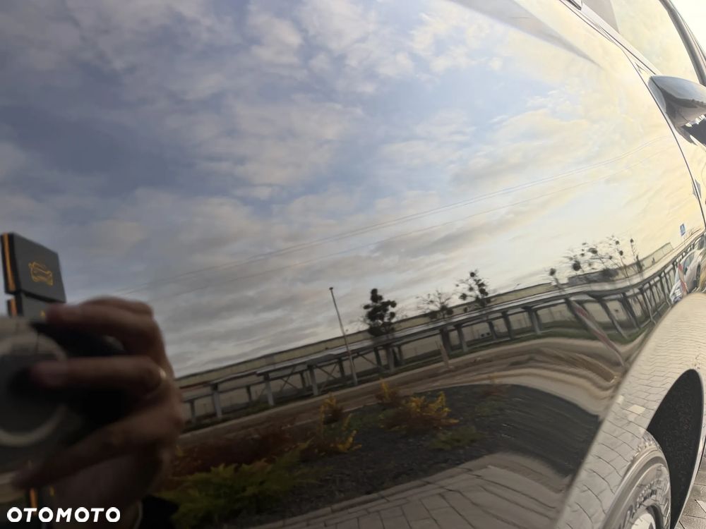 Hyundai Elantra 1.6 Executive CVT - 14