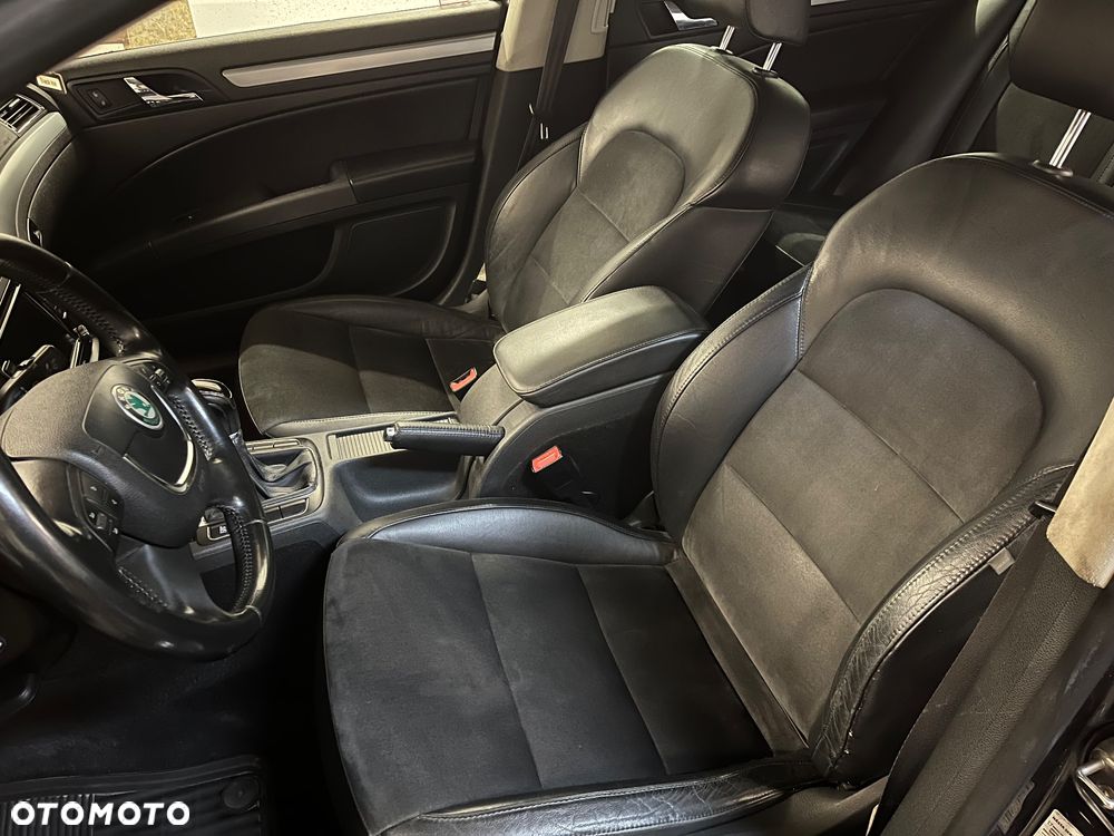 Skoda Superb 2.0 TDI PD Elegance - 6
