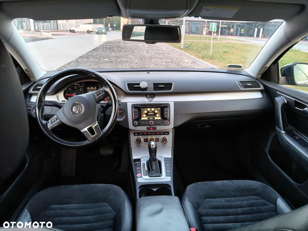 Volkswagen Passat 2.0 TDI Highline DSG - 6