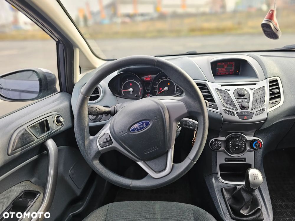 Ford Fiesta 1.25 Trend - 11