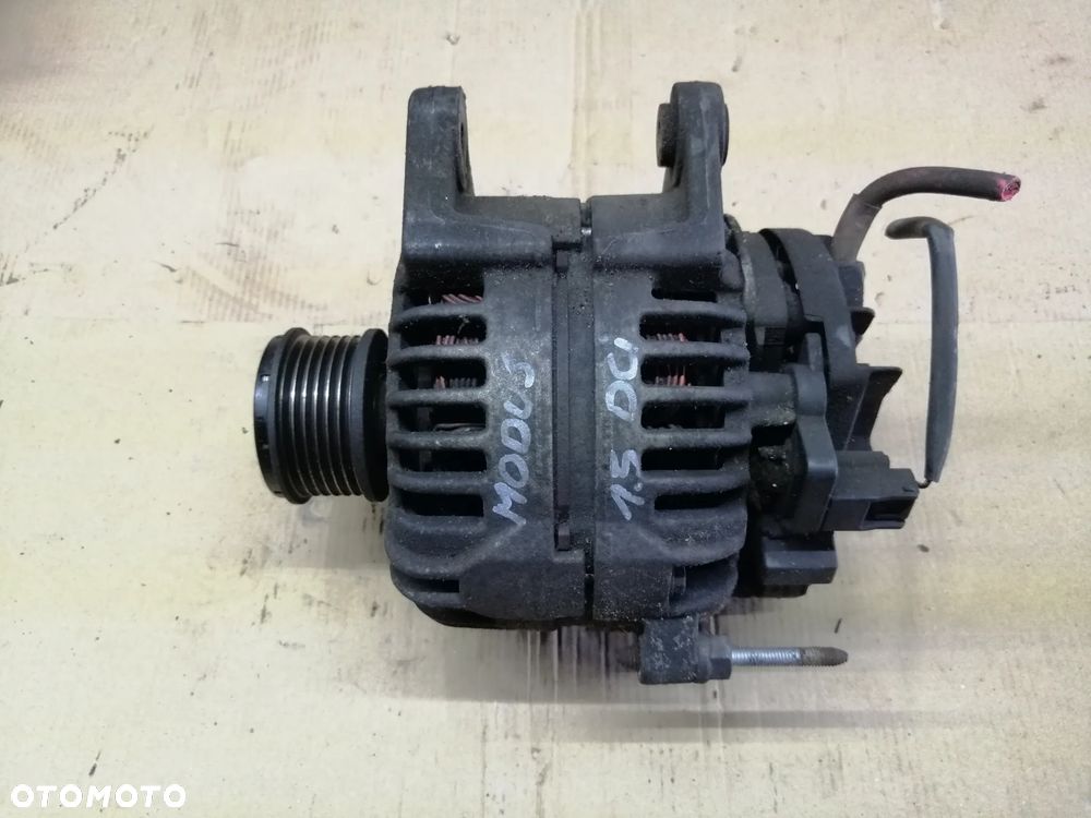 Renault Clio III Modus Kangoo Fluence alternator Bosch 120A 0124425071  8200660033 - 3