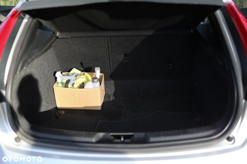 Volvo V40 D2 Kinetic - 10