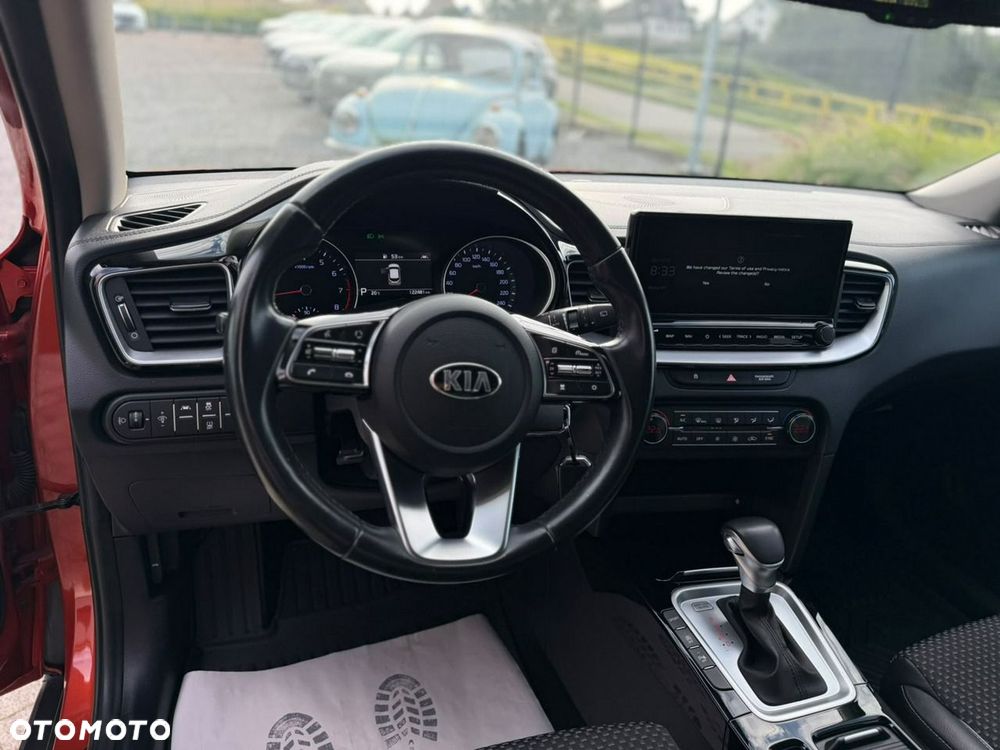 Kia XCeed - 13