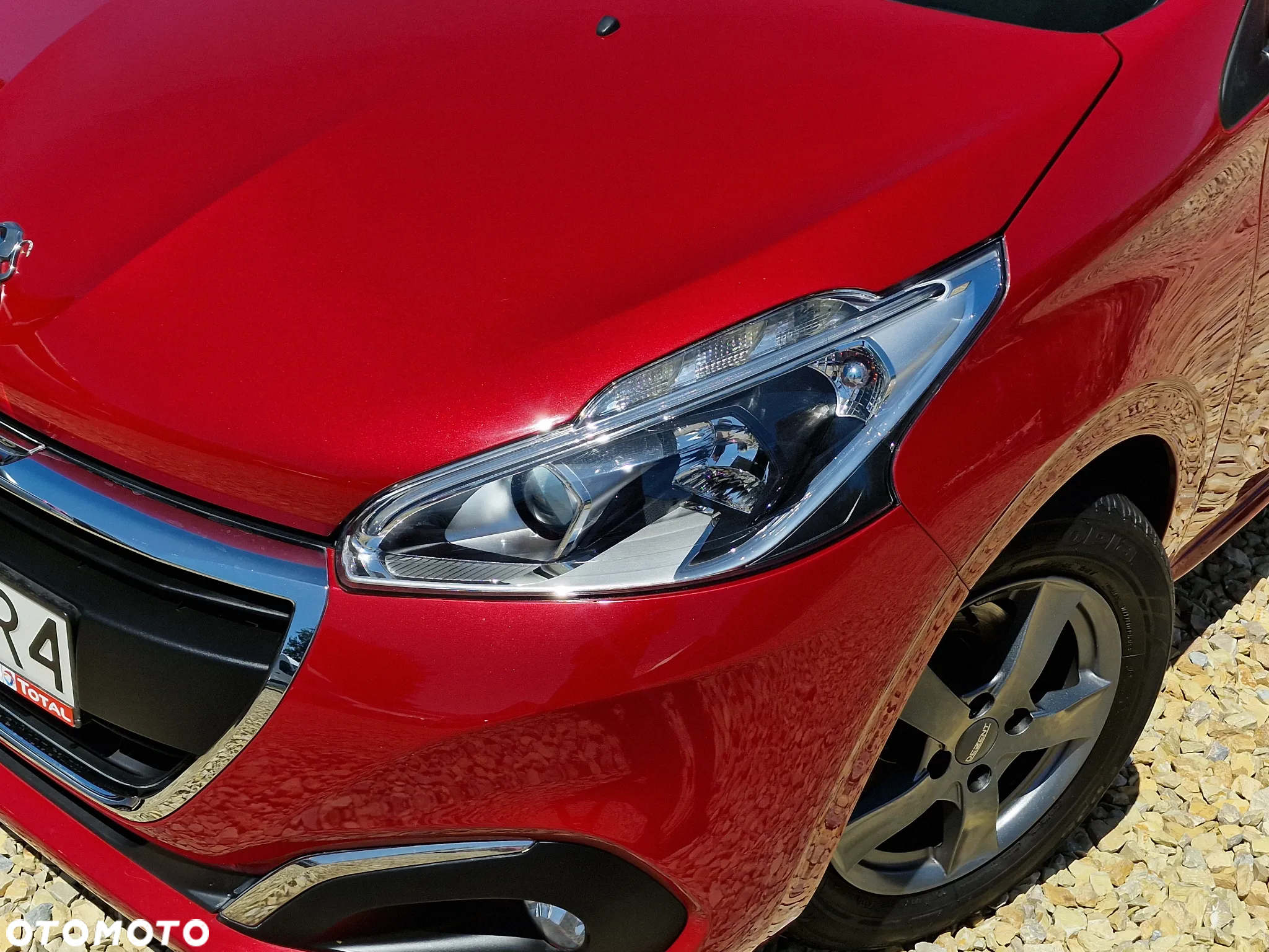 Peugeot 208 1.2 PureTech Allure - 10