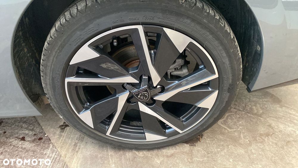 Peugeot 308 1.5 BlueHDi Allure S&S EAT8 - 14