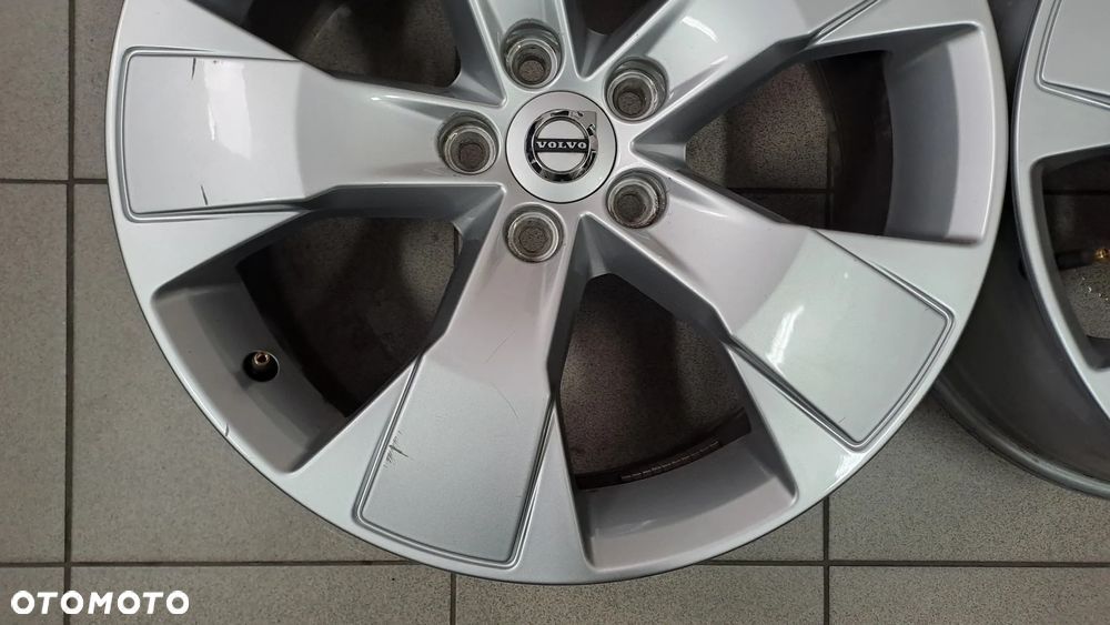 Felgi Aluminiowe 18 Volvo XC 40 5x108 ET 50.5 - 3