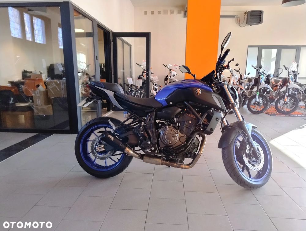 Yamaha MT - 6