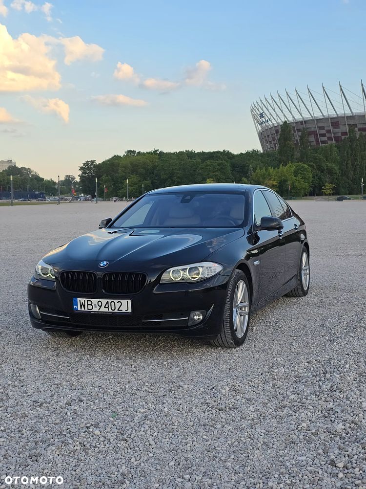 BMW Seria 5 525d xDrive Sport-Aut - 3