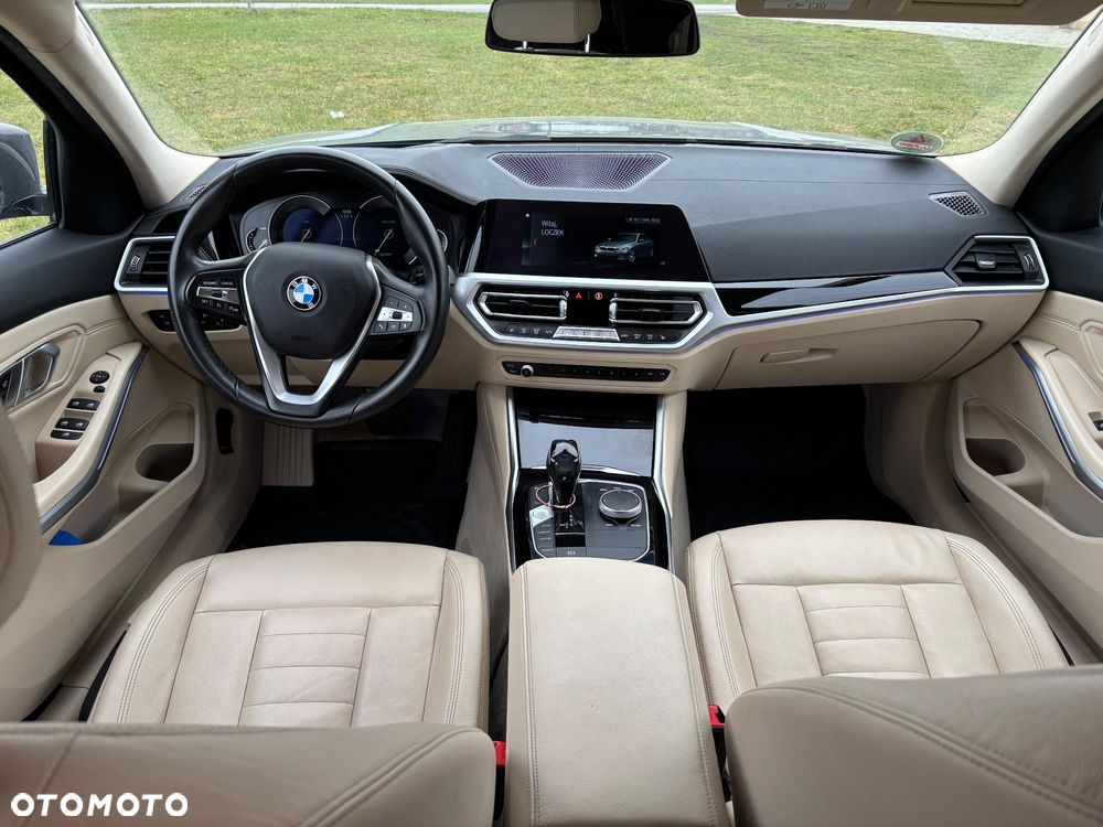 BMW Seria 3 318d Edition Luxury Line Purity - 20