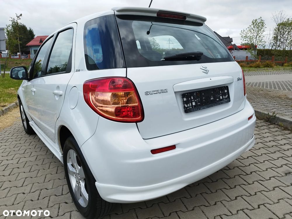 Suzuki SX4 1.6 VVT 4x2 City+ - 10