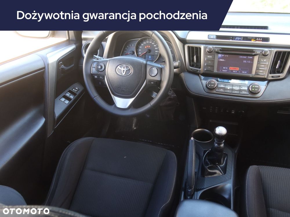 Toyota RAV4 - 9