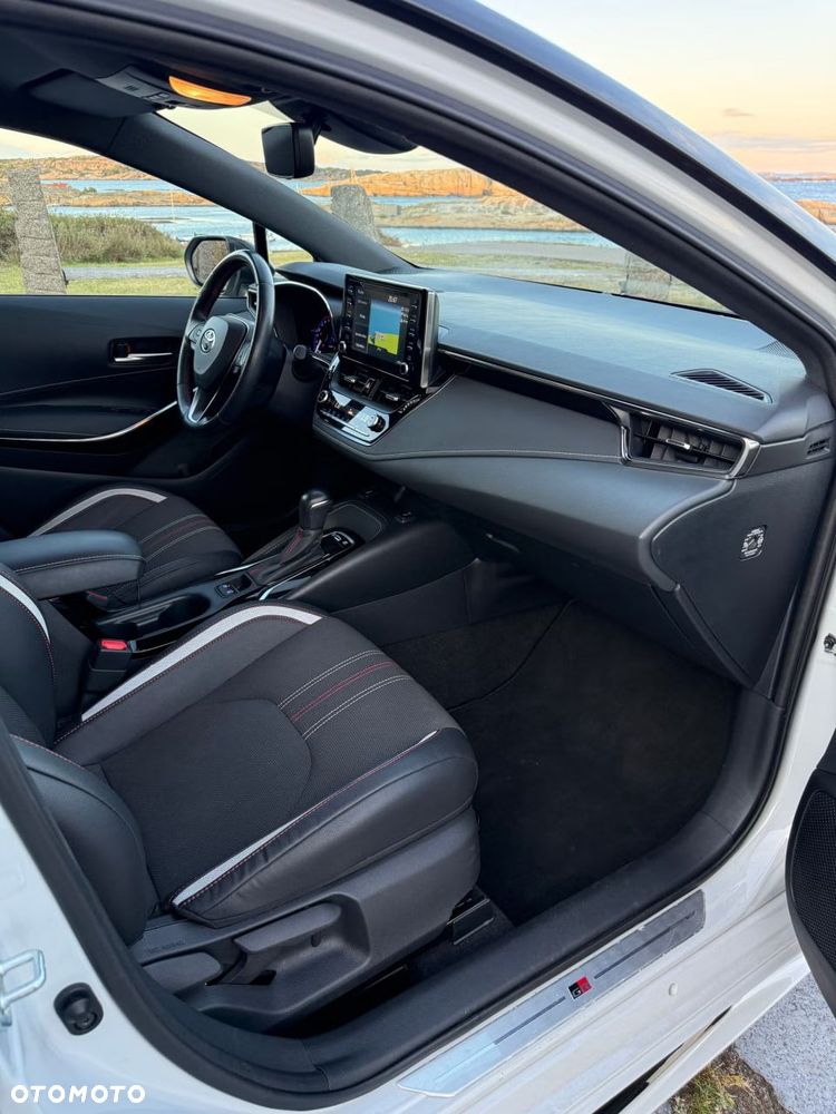 Toyota Corolla 1.8 Hybrid GR Sport - 24