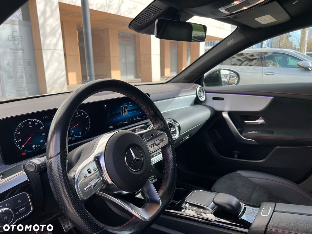 Mercedes-Benz CLA 250 4-Matic AMG Line 7G-DCT - 20