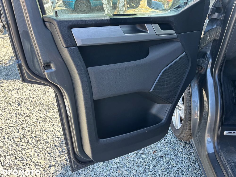 Volkswagen Multivan 2.0 BiTDI L1 Comfortline DSG - 12