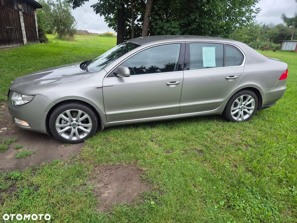 Skoda Superb 2.0 TDI 4x4 Platinum - 1