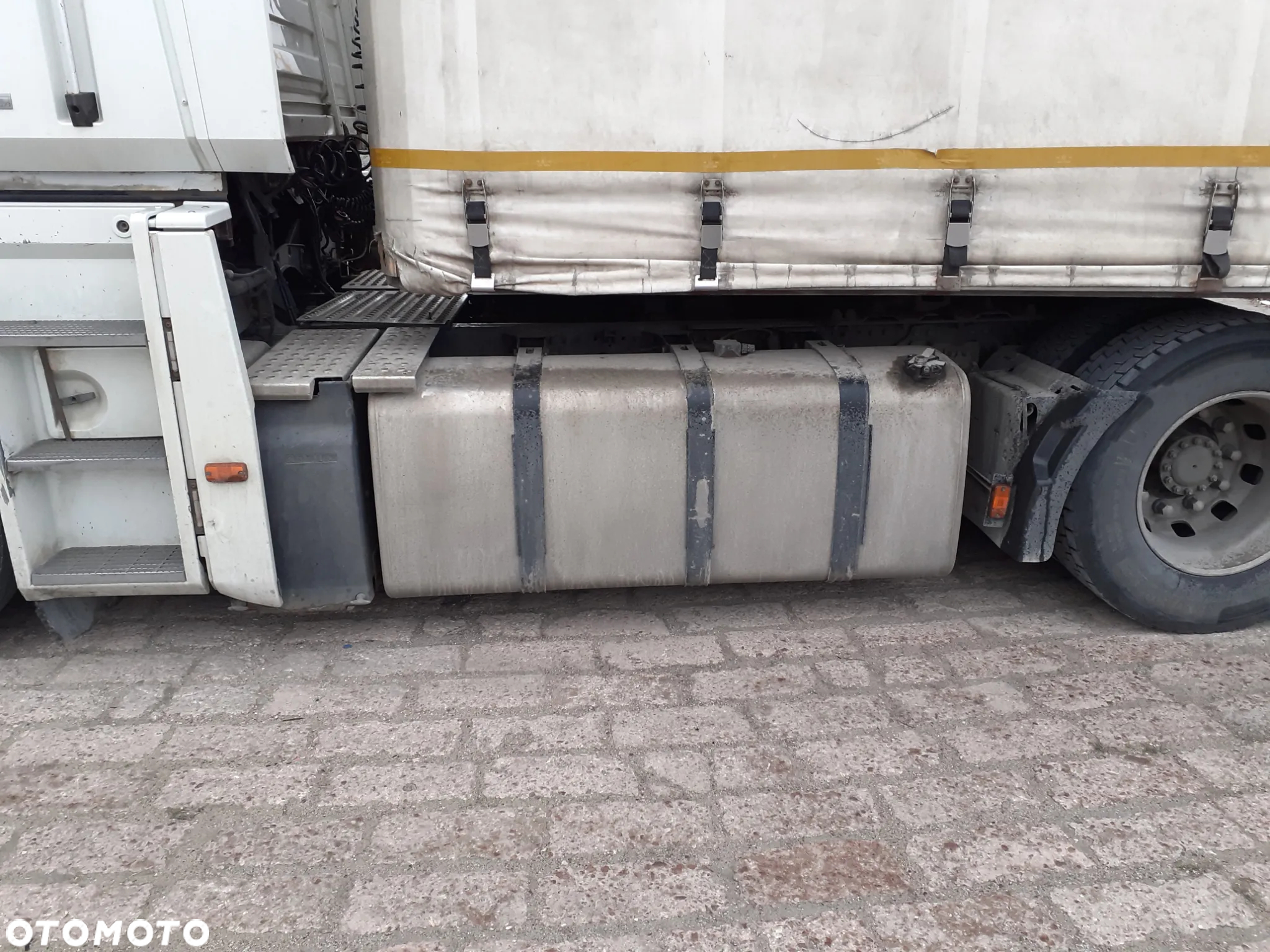 Renault MAGNUM - 8