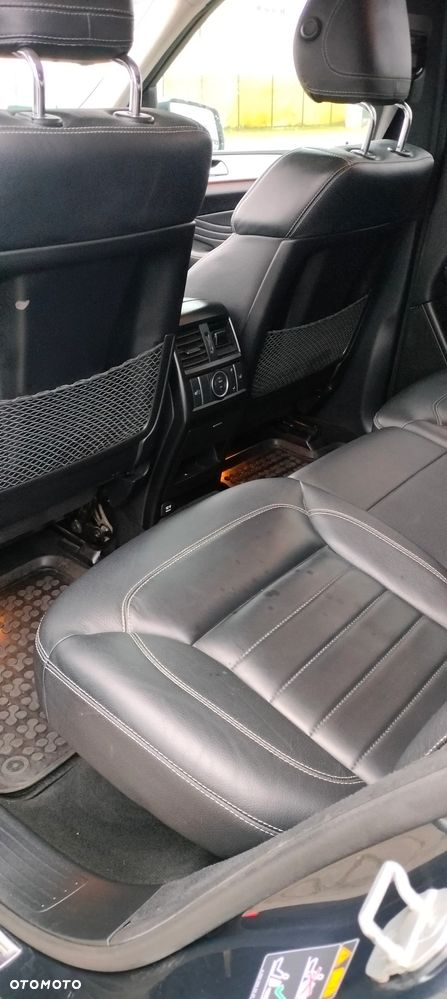 Mercedes-Benz ML 350 BlueTEC 4-Matic - 11