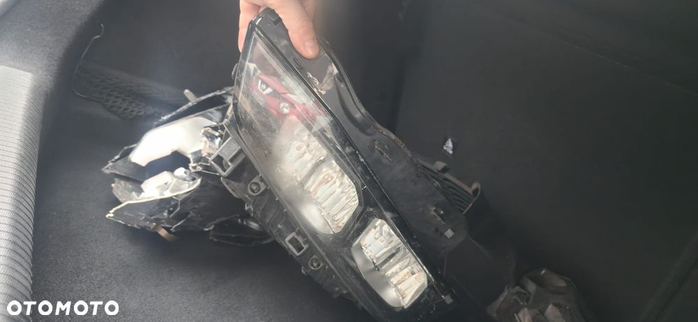 Peugeot 308 BlueHDi 130 EAT8 Style - 34