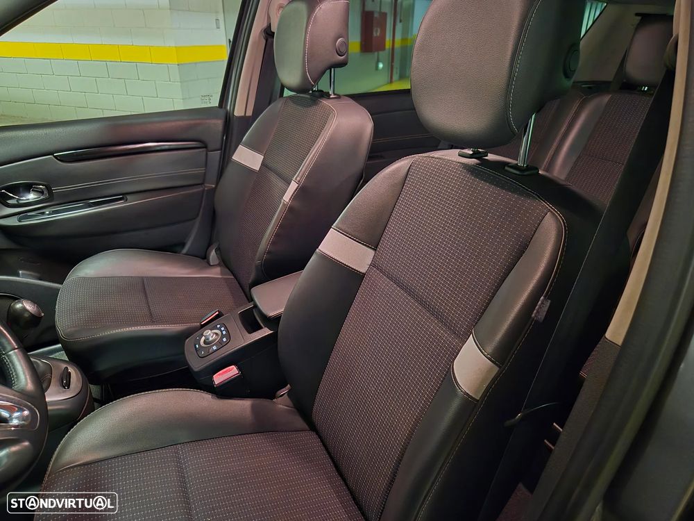 Renault Grand Scénic 1.5 dCi Dynamique S SS - 24
