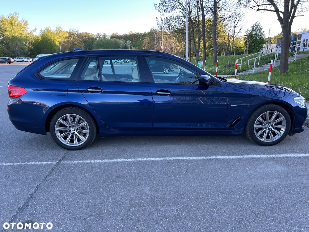 BMW Seria 5 520d Luxury Line sport - 4